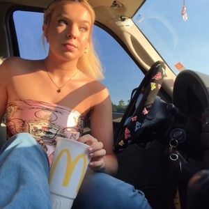 Meet your Posher, Hunter